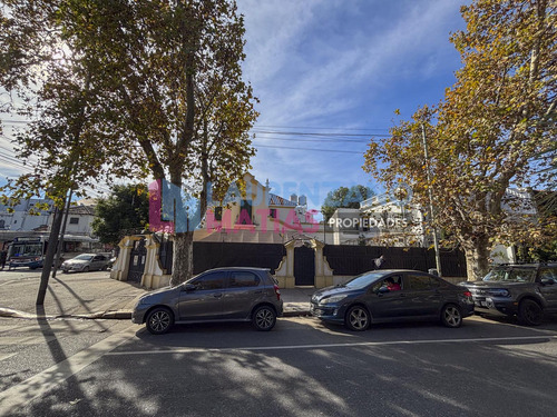 Predio En Esquina De 610 M2 En Villa Devoto