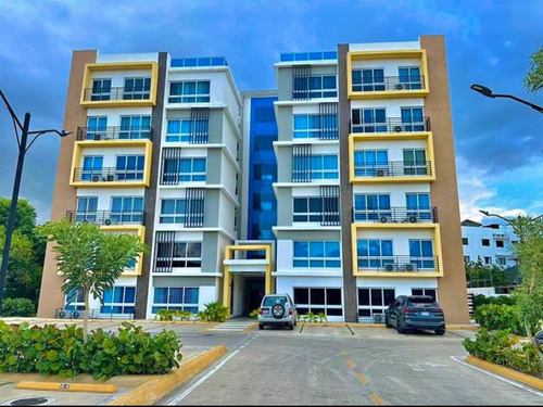 Torre De Venta Con Ascensor Y Piscina Llanos De Gurabo