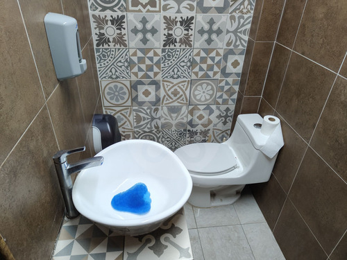 Jardines De San Mateo / Las Américas: Inmueble Productivo Con Uso De Suelo Comercial.