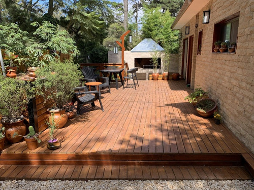 Imagen 5 de 18 de Casa Estilo Cabaña En Bosque Peralta Ramos, Mar Del Plata
