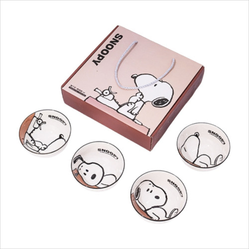 * . Juego De Vajilla De Cerámica De Snoopy De Cuatro Piezas