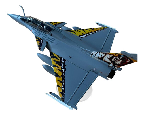 Modelo De Avión De Combate A Escala 1:72 Con Soporte Para