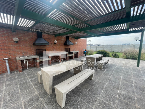 Departamento Amoblado En Arriendo