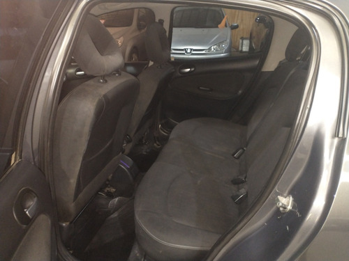 Peugeot 207 Compact 4p 1.6 16v Feline 2010-permuto Financio