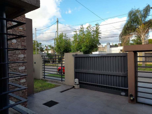 Imagen 2 de 11 de Casa - Ituzaingó