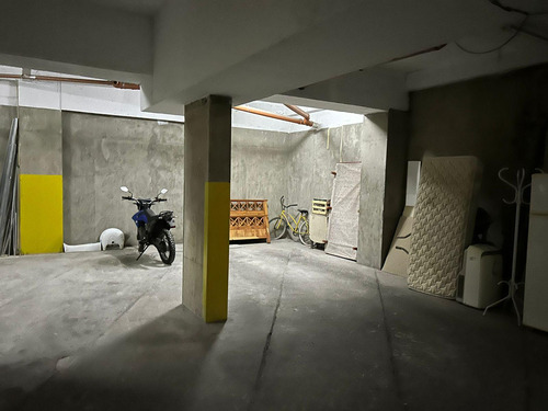 Venta Cochera Barrio Loudes Sanatorio De La Mujer