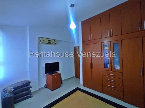 Fredxia Castillo Vende Comoda Y Amplia Casa En La Mora Cabudare # 25-18453