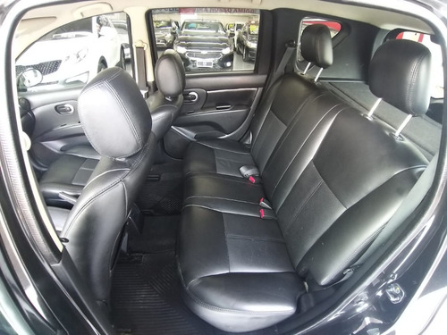 Imagem 14 de 15 de Nissan Livina S 1.6 Flex 2013 Completo