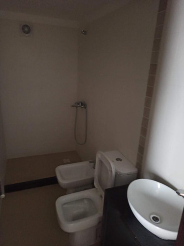 Imagen 9 de 18 de Con Renta. Venta Apartamento 1 Dormitorio A Estrenar En La Comercial Bajos Gastos.