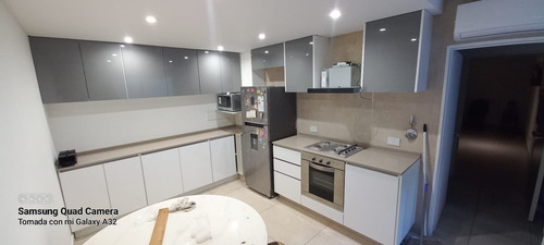 Amoblamiento De Cocina A Medida Negro