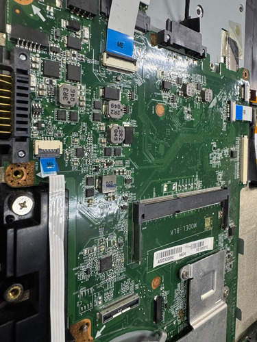 Computadora Toshiba Para Piezas Satellite L55-b5267rm Negra (Usado)