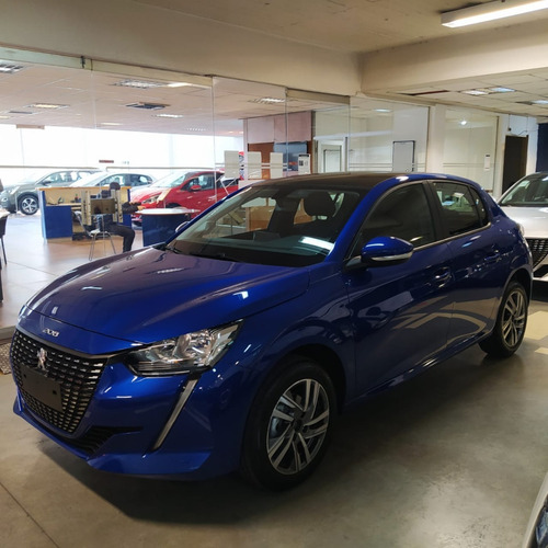 Imagen 3 de 18 de 208 Allure Tiptronic 2022
