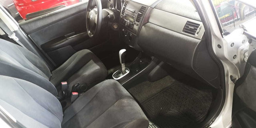 Imagen 14 de 15 de Nissan Tiida 2009 1.8 Sense Sedan At