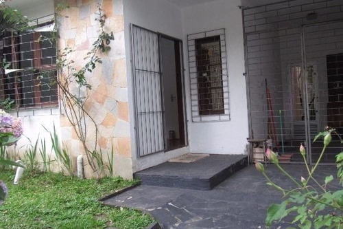 Casa Em São João Com 3 Dormitórios - Nk17778