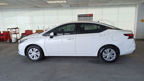 Imagen 2 de 13 de Nissan Versa 2020 1.6 Sense At