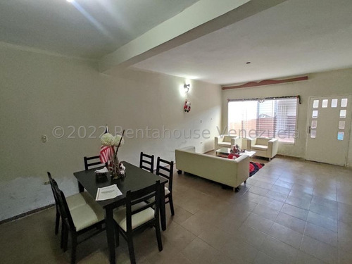 Imagen 6 de 16 de Linda Casa En Venta Urb. Los Astros Av. Aragua Dperez 22-23027