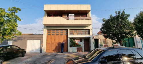 En Venta En Caseros Galpón: Losa 8.66 X 30 Mts. C/entrepisos Mas Amplio Departamento De 4 Ambientes En Planta Alta F: 9135