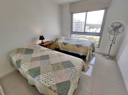 Apartamento En Alquiler Temporario Aidy Grill 2 Dormitorios- Ref: 4262