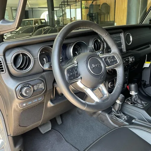 Jeep Wrangler Unlimited Sahara 4Xe