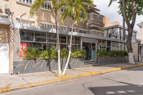 Fondo De Comercio En Venta  Urb. Las Mercedes  Caracas. 24-18294 Yf