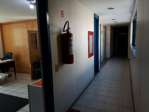 Sala Comercial À Venda Na Rua Jardim Botânico, Jardim Botânico, Rio De Janeiro - Rj - Liv-5696