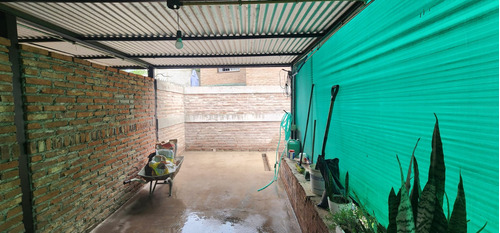 Villa Rivera Indarte Casa En Alquiler Con Cochera Y Pileta 2d 2b