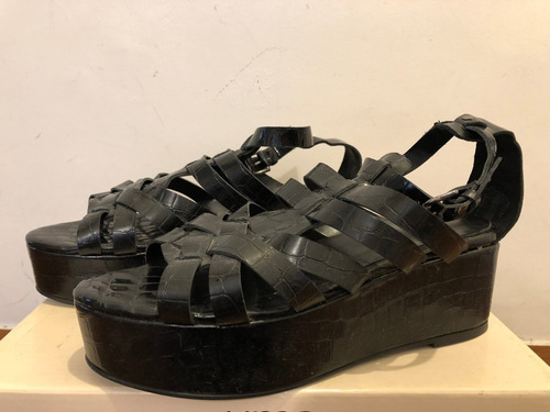 Sandalias Uma Negras Con Plataforma Talle 39 Nuevas!