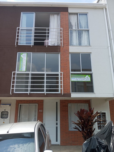 Apartamento En Arriendo En Dosquebradas La Pradera. Cod 111039