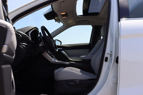 Imagen 15 de 17 de Mitsubishi Eclipse Cross 2023