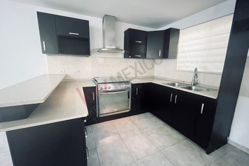 Casa En Renta De 3 Recámaras Colonia Privada En Paraje Anáhuac, Escobedo