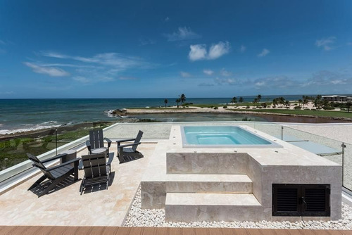 Venta De Villa En Cap Cana Primera Linea De Playa