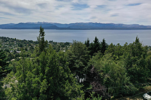 Casa En Barrio Melipal Ii- Vista Al Lago - Bariloche
