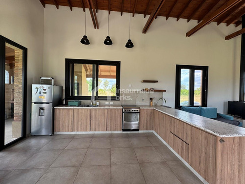 Venta Chacra Con Casa Y Galpón A Estrenar En El Chajá, 3 Hectareas De Terreno