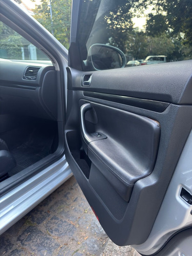 Volkswagen Vento 2.5 Luxury Tiptronic 170cv