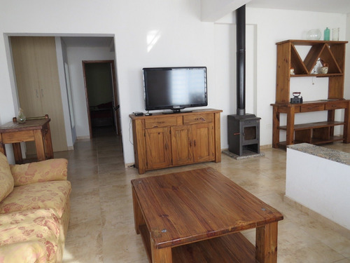 Imagen 8 de 30 de Casa-venta-pinamar-uade-calidad Edilicia-4 Dormitorios + Play-gas Natural-cloacas
