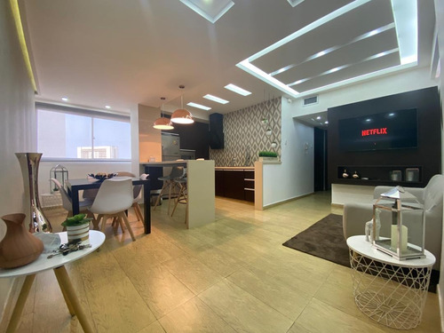 Imagen 1 de 13 de Venta Apartamento De Lujo En El Milagro