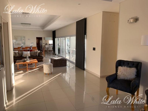 Imagen 4 de 30 de Venta - Casa En La Providencia