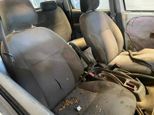 Imagen 9 de 16 de Toyota Hilux 2.5 4x2 2015 No Chocada Con Faltantes Al Día