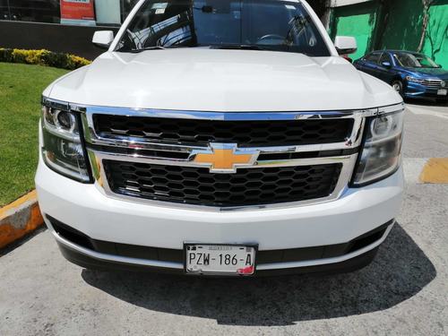 Imagen 2 de 15 de Chevrolet Tahoe 2019 5.4 Lt Piel Cubo At