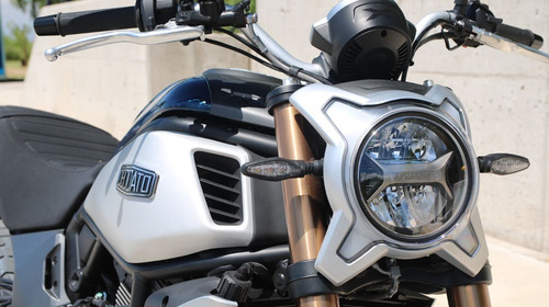 Imagen 4 de 9 de Cf Moto Ceccato X 700 2022