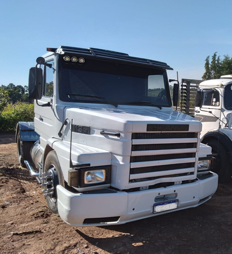 Imagem 1 de 3 de Scania T 113 360 1993 4x2