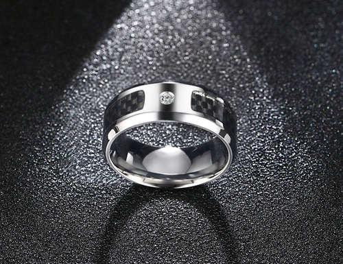 Anillo Elegante De Acero Para Compromisos.