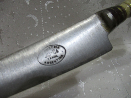Cuchillo Verijero Acero Carbón Ju-ca Tandil Cabomulita 12613 (Usado)