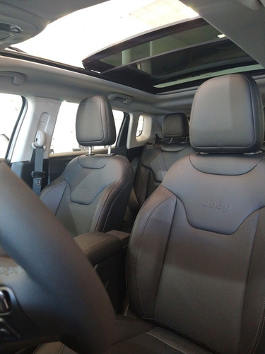 Imagen 7 de 14 de Jeep Compass Longitude 1.3 T270 4x2 Techo/cuero