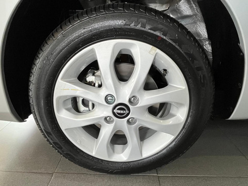 Nissan March 1.6 Advance At