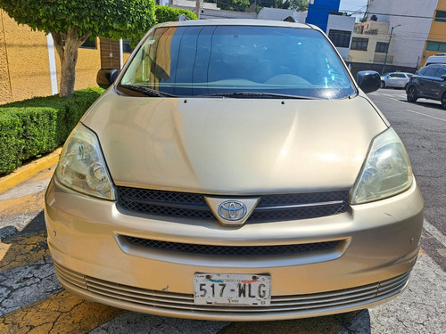 Toyota Sienna Le Aa Ee At