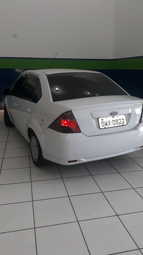 Ford Fiesta Sedan 1.6 Rocam Se Plus Flex 4p 2014
