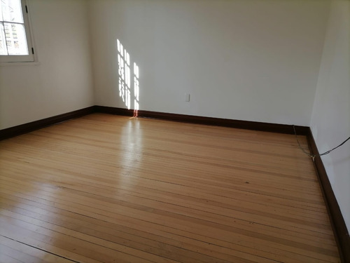 Se Arrienda Gran Casa Comercial 6 Privados Amplios