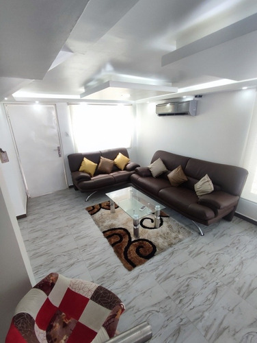 Townhouse En Venta En Unos De Los Conjuntos Mas Exclusivos De San Diego Conj. Casa Verde Planta 100 Y Pozo De Agua Nallio.