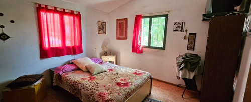 Venta Casa 3 Dormitorios / Agua De Oro